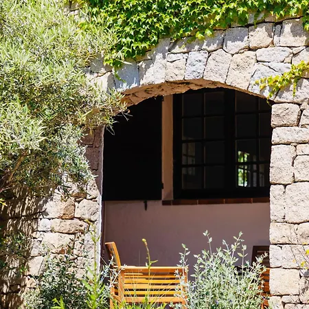 Balamb Garden A Cinarchesa 4*