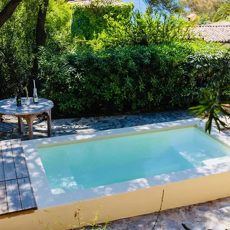 Balamb Garden A Cinarchesa Hotel 4*